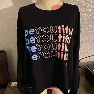 Victoria’s Secret beautiful cropped tee size med